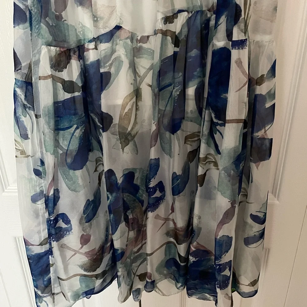 Le Raganne Blue and White Scoop Neck Maxi Sundress - Picture 9 of 11